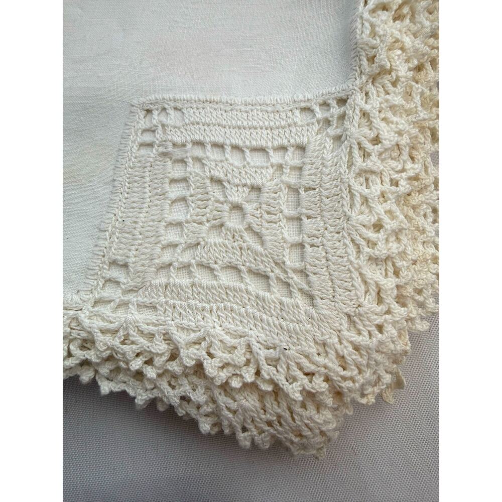 8 sets of Napkins white cream crochet linen embroidered - Picture 2 of 16